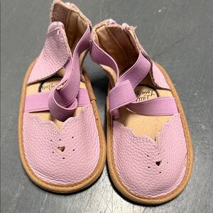 Little love bug lilac sandles